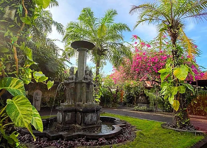 Giri Bhagawan & Villa Nusa Dua (Bali)